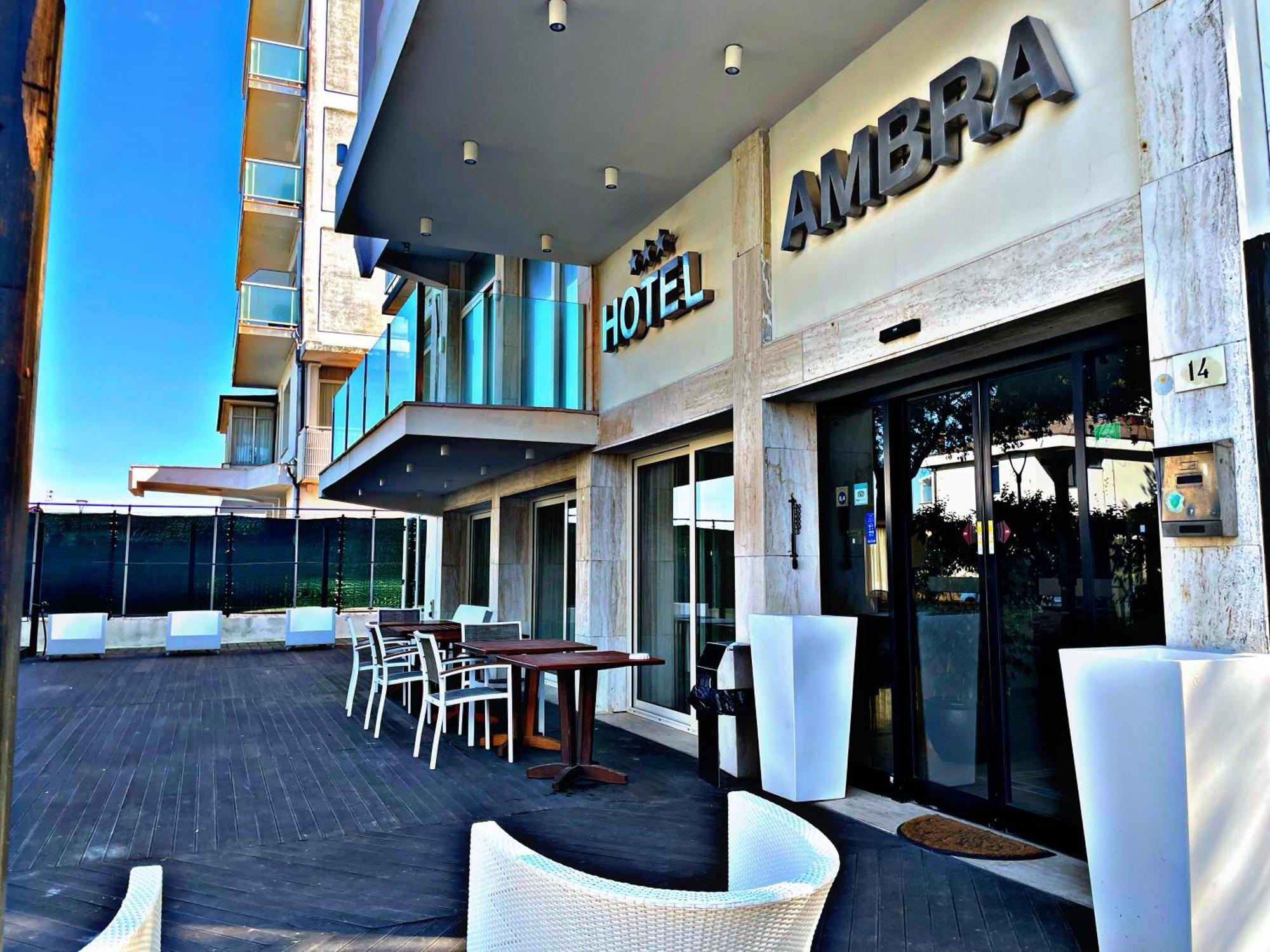 Hotel Ambra Milano Marittima Kültér fotó