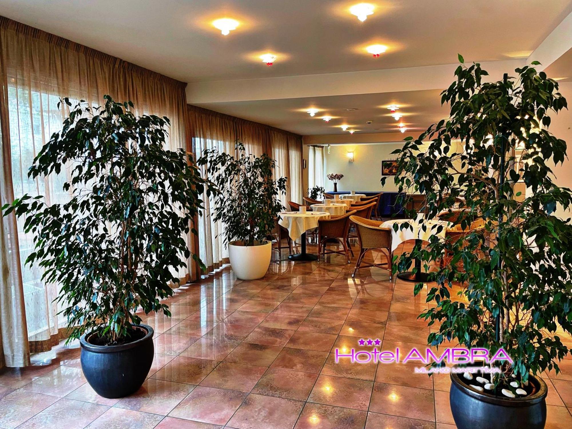 Hotel Ambra Milano Marittima Kültér fotó