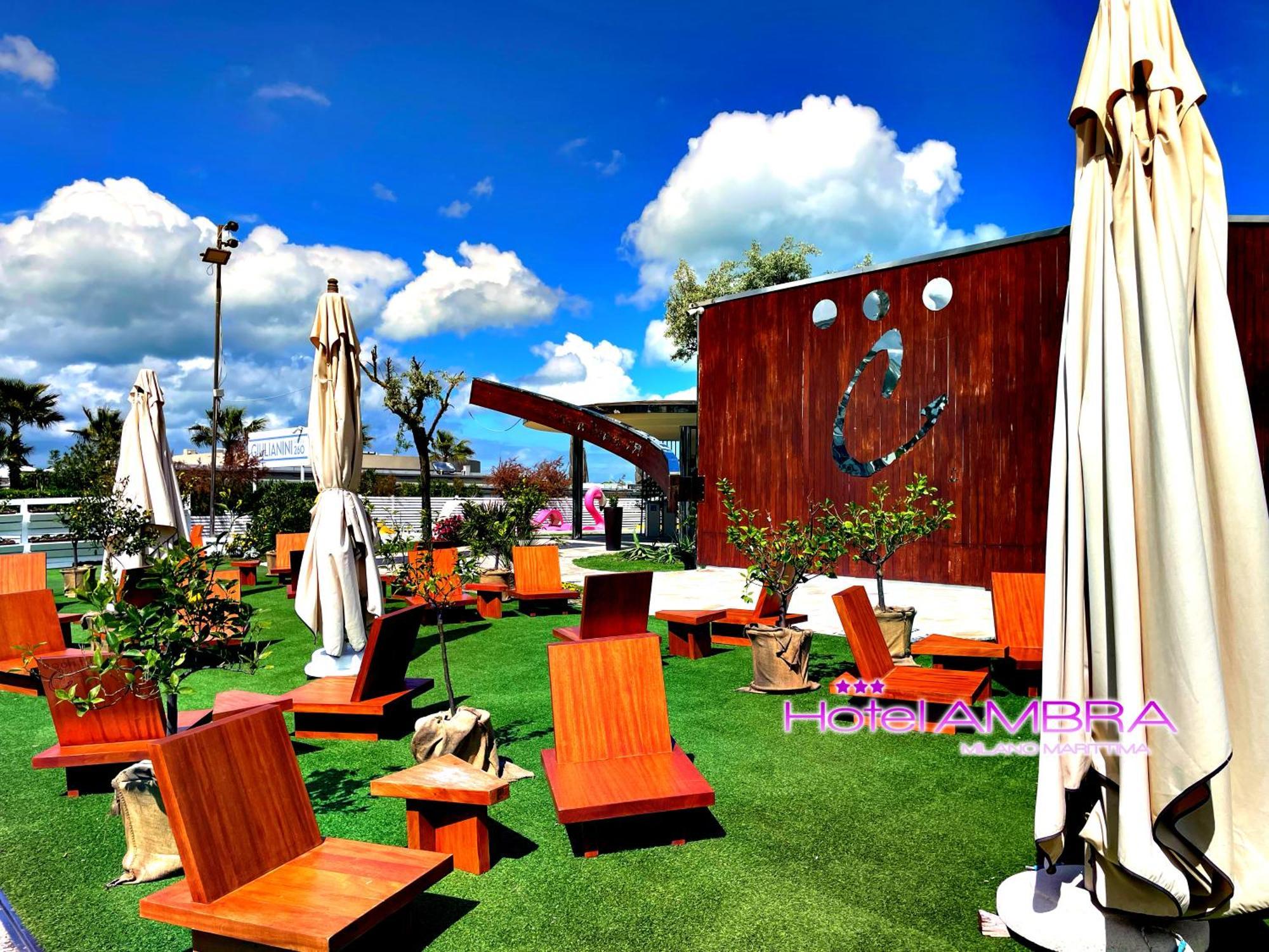 Hotel Ambra Milano Marittima Kültér fotó