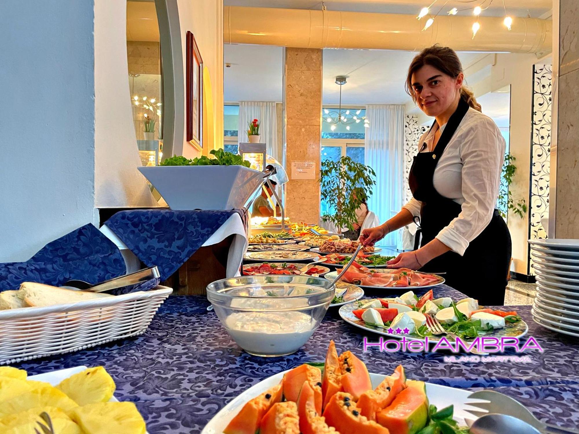 Hotel Ambra Milano Marittima Kültér fotó