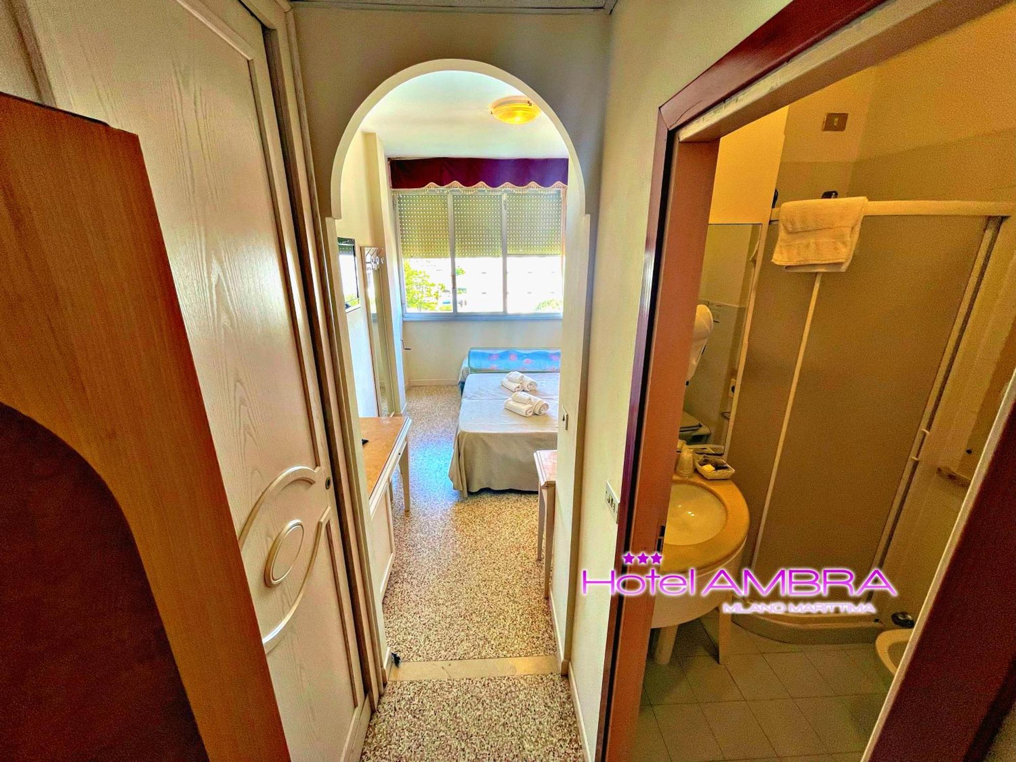 Hotel Ambra Milano Marittima Kültér fotó
