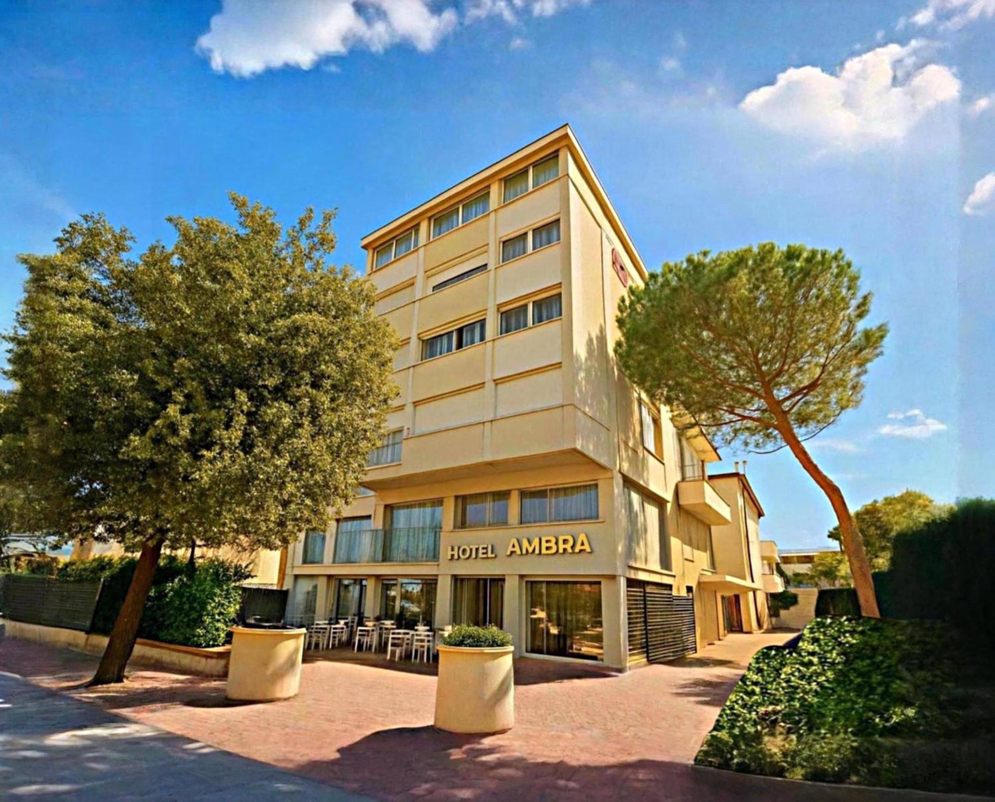 Hotel Ambra Milano Marittima Kültér fotó